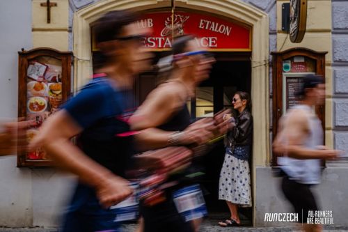 Foto offerta MARATONA DI PRAGA | 42K, immagini dell'offerta MARATONA DI PRAGA | 42K di Ovunque viaggi.